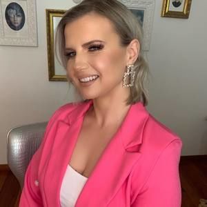 Meet your Posher, Jasmina